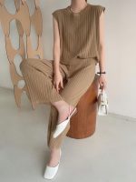 Trending Fashion summer sleeveless basic sweaters wide leg pants elegant knitted loungewear women two piece pants set