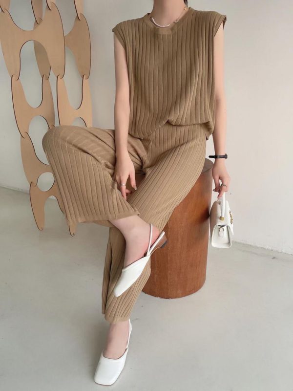 Trending Fashion summer sleeveless basic sweaters wide leg pants elegant knitted loungewear women two piece pants set