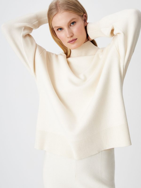 Hot selling pullover oversize women elegant knitwear solid color temperament half turtleneck sweaters