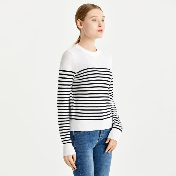 Hot sales casual pullover jumpers round-neck long sleeve striped knitted top knitted sweater