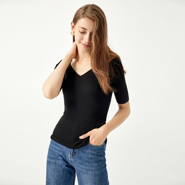 Hot selling single color deep v neck elegant knitwear slim fit sweater knitted sweater