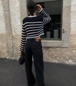 New Arrivals Round Neck Casual Single-breasted button-up curved sweaters coats elegant Women Striped Cardigan