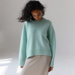 hot selling casual streetwear pure color round neck women cozy plush irregular Oversize sweaters