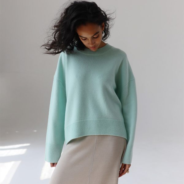 hot selling casual streetwear pure color round neck women cozy plush irregular Oversize sweaters